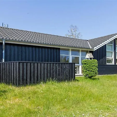 Tatil Evi Three-bedroom Holiday In Hals